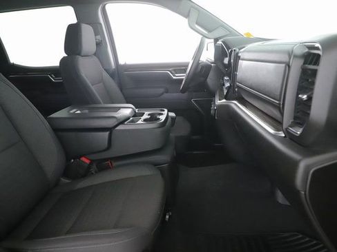 Used 2025 Chevrolet Silverado 1500 LT image 31