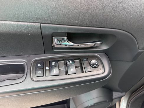 Used 2012 Jeep Liberty Sport AWD/4WD image 14
