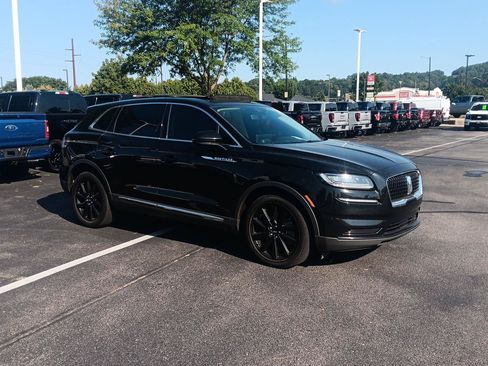 Used 2023 Lincoln Nautilus Reserve w/ Monochromatic Package AWD/4WD image 2