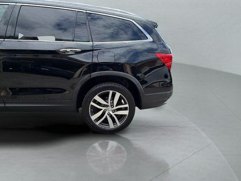 Used 2016 Honda Pilot Touring image 36
