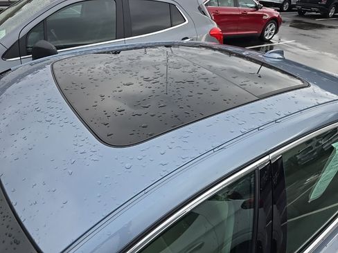 Used 2018 Volvo S90 T5 Momentum w/ Convenience Package image 7