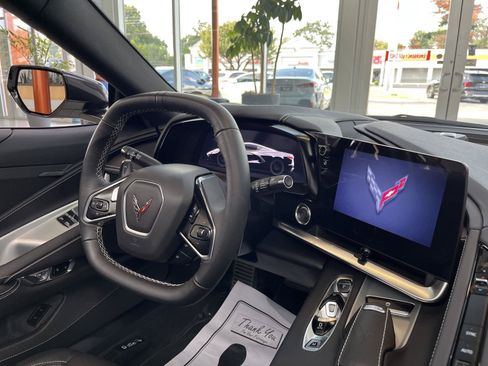 Used 2023 Chevrolet Corvette Stingray Coupe RWD image 29
