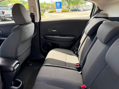 Used 2022 Honda HR-V LX image 19
