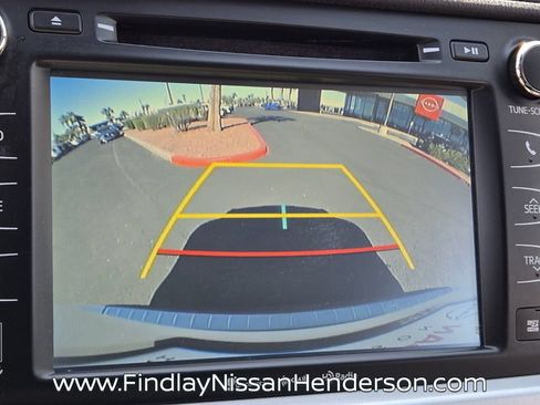 Used 2017 Toyota Highlander Limited w/ Carpet Mat Package AWD/4WD image 29
