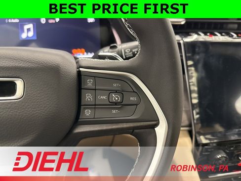 New 2025 Jeep Grand Cherokee Limited image 28