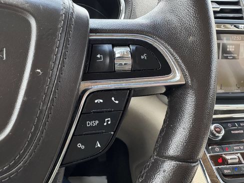 Used 2017 Lincoln Continental Premiere FWD image 48