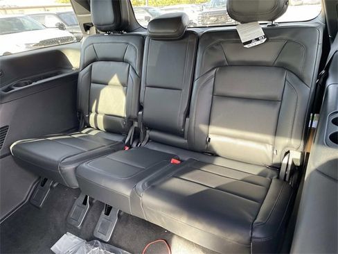 New 2025 Lincoln Navigator Reserve w/ Jet Appearance Package image 19