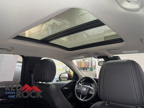 Used 2022 Buick Encore GX Essence w/ Experience Buick Package image 21