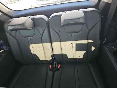 Used 2023 Kia Sorento S w/ Panoramic Sunroof Package FWD image 11