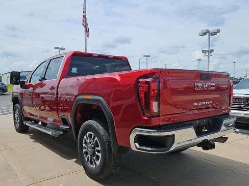 Used 2022 GMC Sierra 2500 SLE w/ Remote Start Package RWD image 3