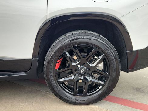Certified 2022 Chevrolet Traverse Premier w/ Redline Edition AWD/4WD image 34