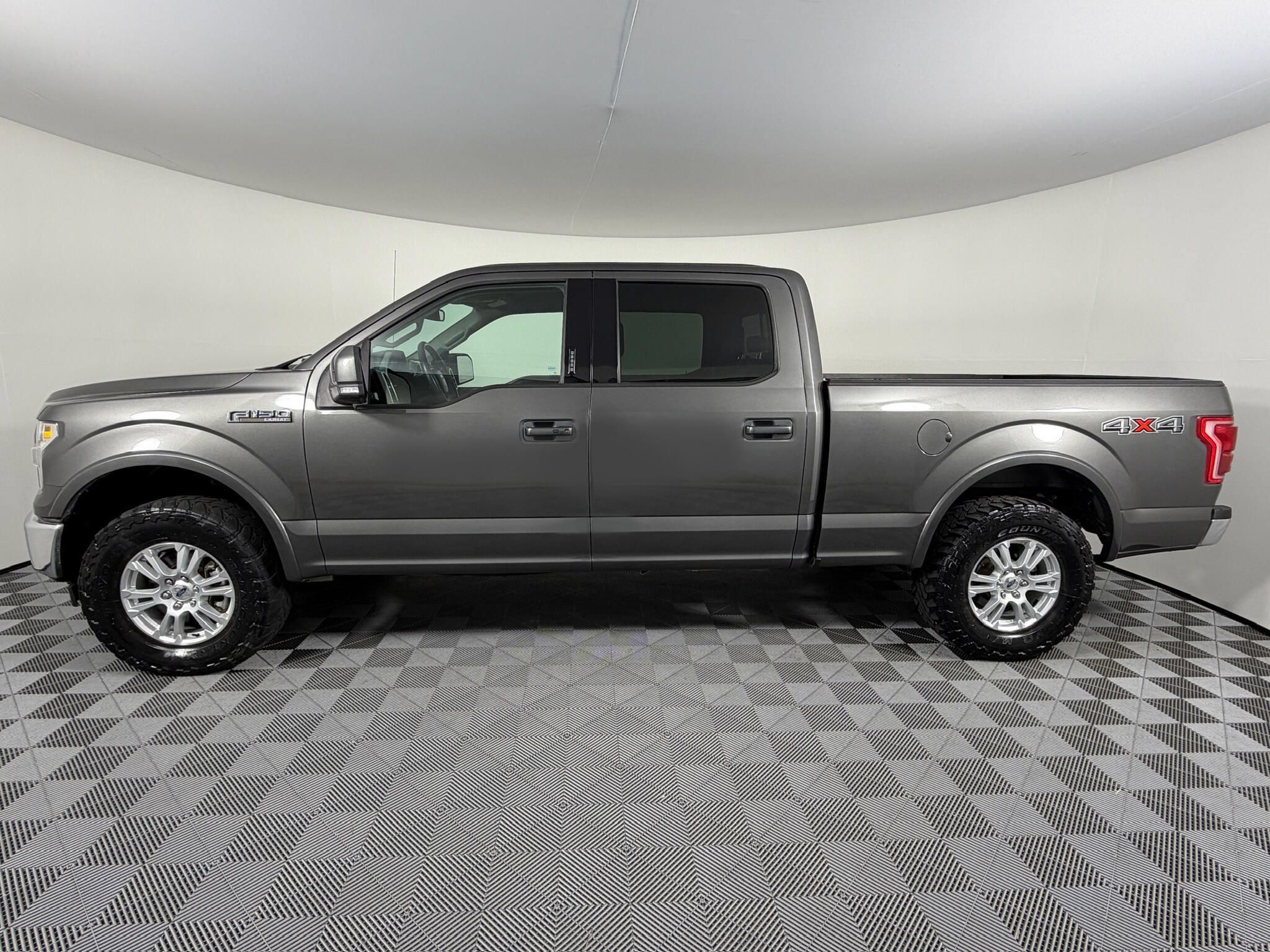 Used 2017 Ford F150 Lariat w/ Equipment Group 501A Mid AWD/4WD image 6