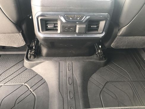Used 2021 Chevrolet Silverado 1500 High Country w/ Technology Package AWD/4WD image 34