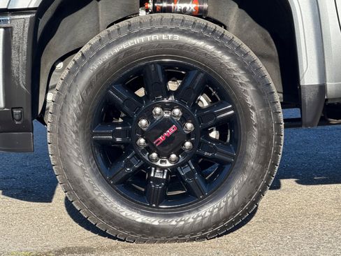 Used 2024 GMC Sierra 2500 AT4 w/ AT4 Premium Plus Package image 26