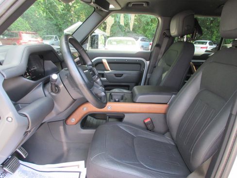 Used 2023 Land Rover Defender 110 X AWD/4WD image 15