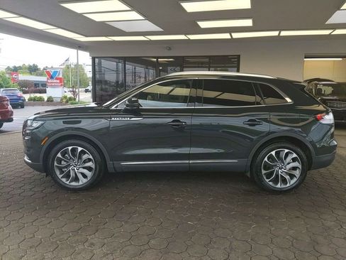Used 2023 Lincoln Nautilus Reserve AWD/4WD image 8