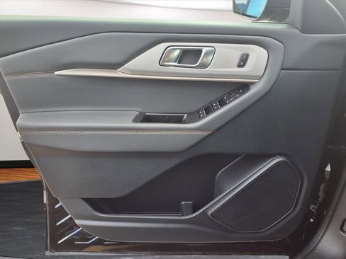 New 2026 Ford Explorer Active image 15