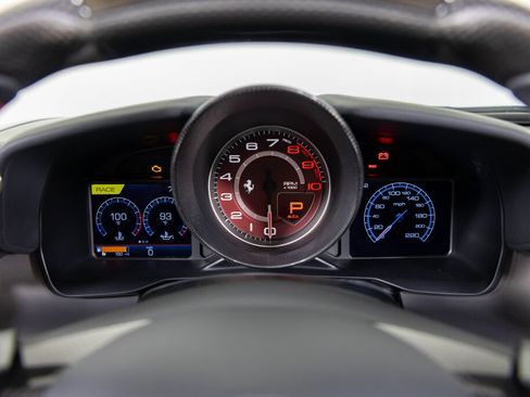 Used 2023 Ferrari F8 Tributo RWD image 51