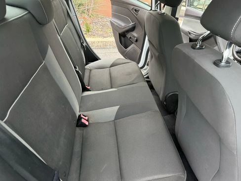 Used 2013 Ford Focus S image 17