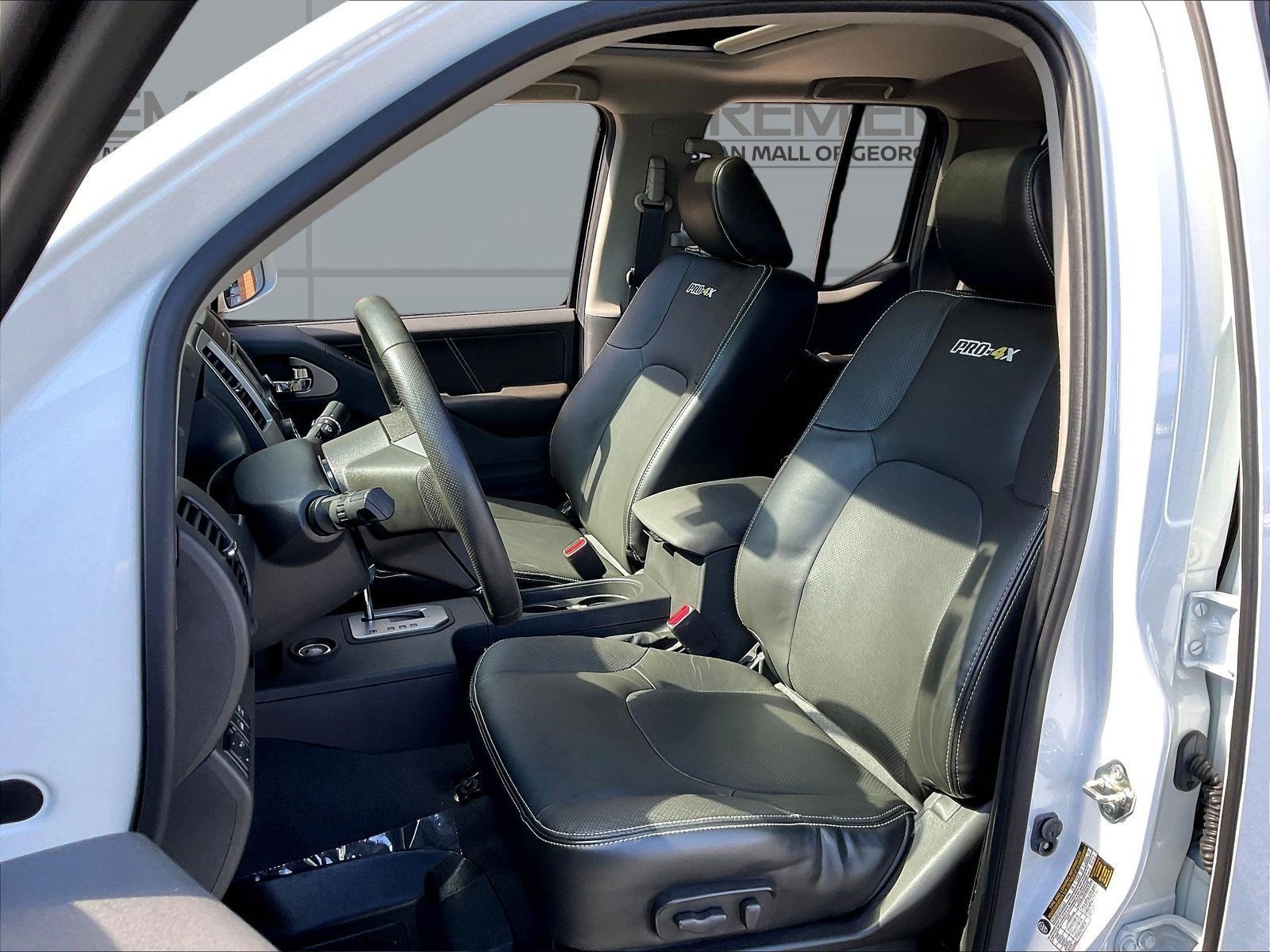 Certified 2020 Nissan Frontier PRO-4X w/ Pro-4x Utility Package AWD/4WD image 24