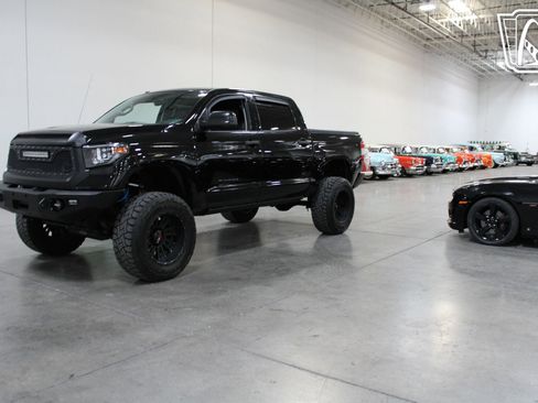 Used 2014 Toyota Tundra SR5 w/ TRD Off Road Package image 2