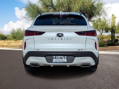 Certified 2025 INFINITI QX55 Essential image 5
