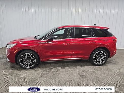 Used 2020 Lincoln Corsair Reserve w/ Equipment Group 202A image 5