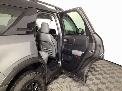 Used 2025 Ford Bronco Sport Badlands image 29