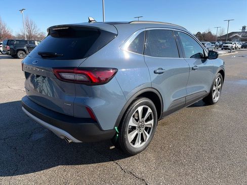 Used 2025 Ford Escape Platinum image 7