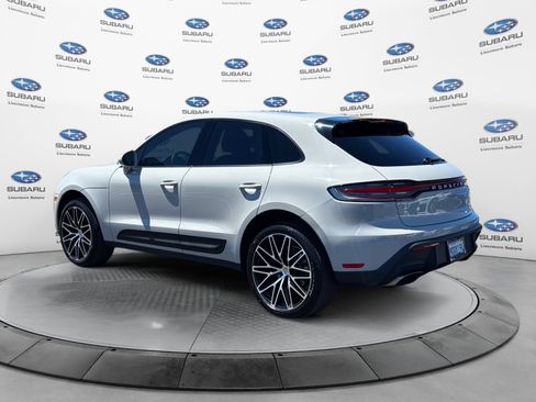 Used 2023 Porsche Macan AWD/4WD image 3