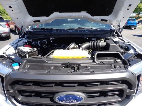 Certified 2022 Ford F150 XLT w/ Equipment Group 302A High image 16