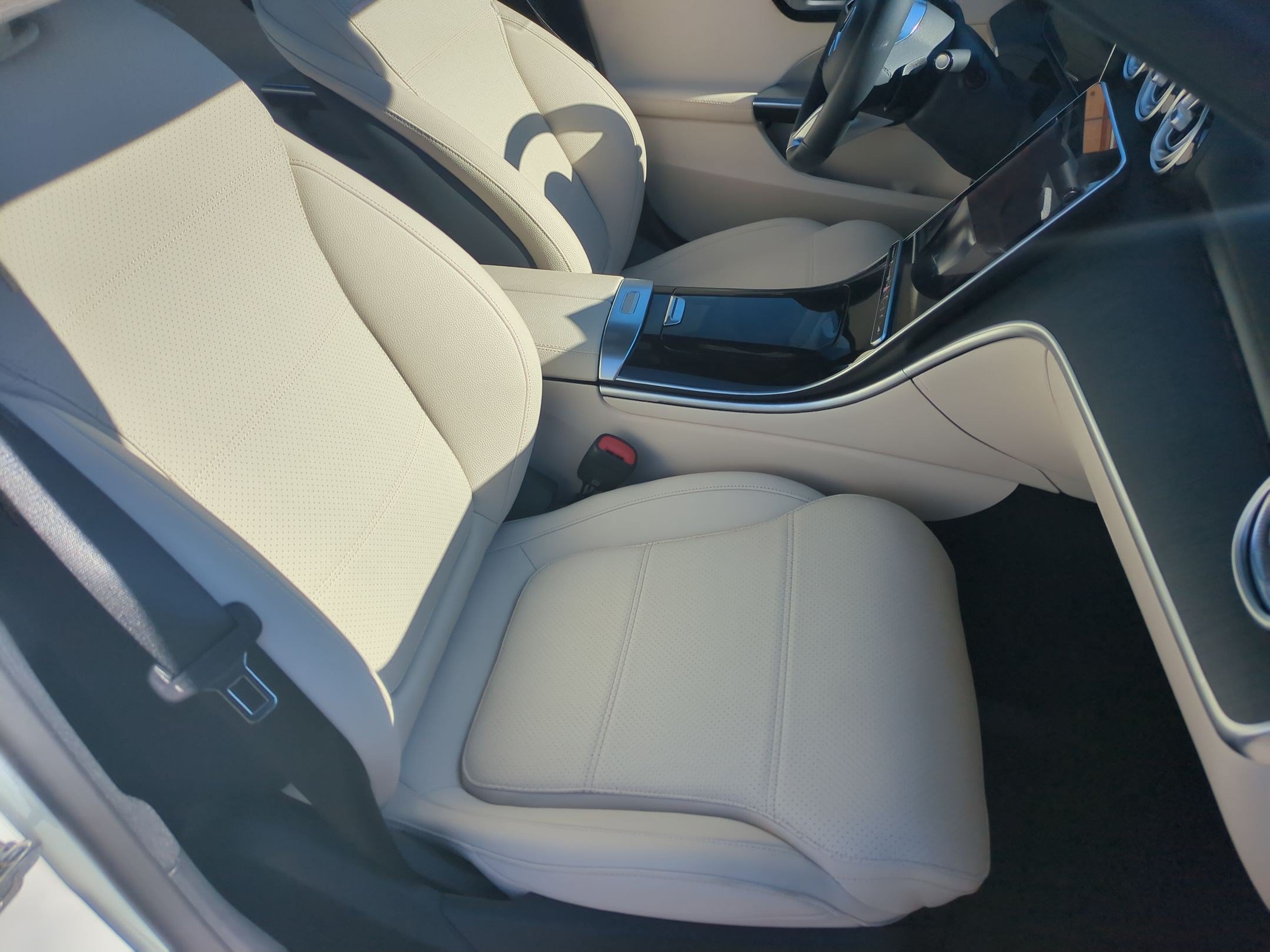Used 2026 Mercedes-Benz C 300 4MATIC Sedan image 36