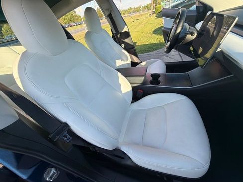 Used 2019 Tesla Model 3 Mid Range RWD image 27