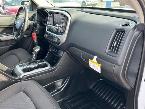 Certified 2022 Chevrolet Colorado LT w/ Fleet Safety Package image 15