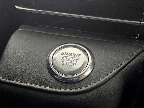 Used 2026 Lincoln Nautilus Premier w/ Jet Appearance Package AWD/4WD image 19