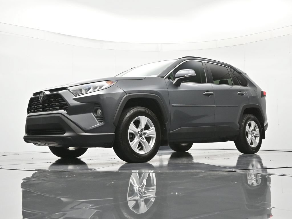 Used 2020 Toyota RAV4 XLE FWD image 35