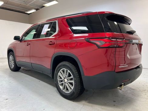 Used 2023 Chevrolet Traverse LT image 11