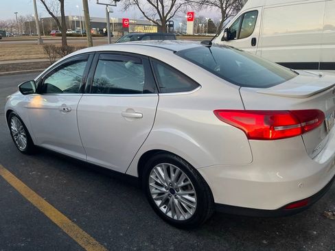 Used 2018 Ford Focus Titanium w/ Titanium Technology Package image 7