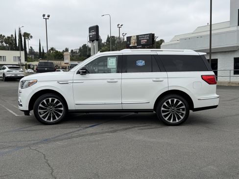 Used 2021 Lincoln Navigator Reserve RWD image 4