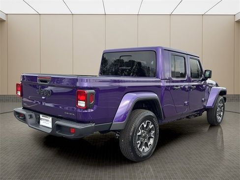 New 2026 Jeep Gladiator Sport image 5
