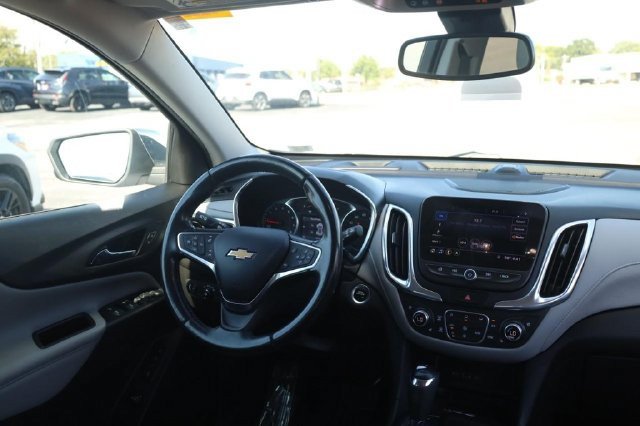 Used 2020 Chevrolet Equinox Premier FWD image 22