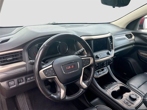 Used 2020 GMC Acadia Denali w/ Technology Package image 10