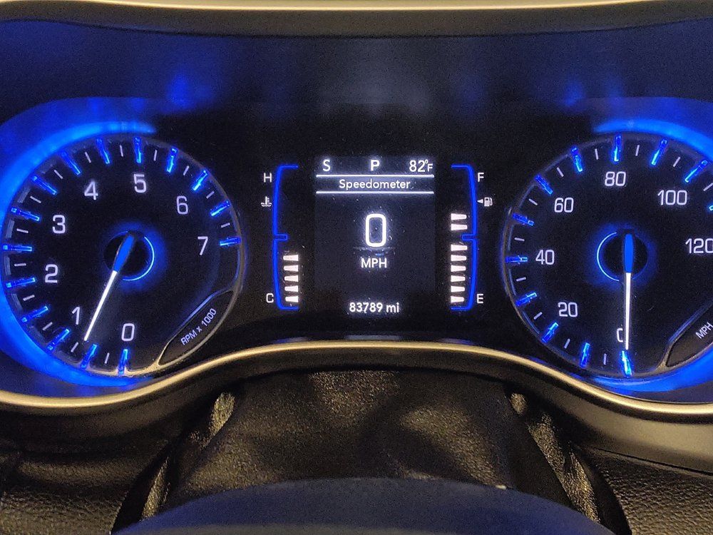 Used 2020 Chrysler Pacifica Touring-L FWD image 23