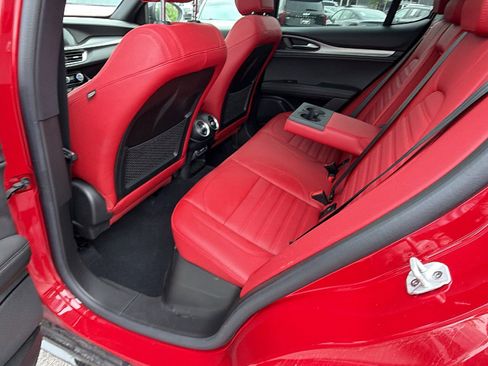 Used 2024 Alfa Romeo Stelvio Veloce AWD/4WD image 24