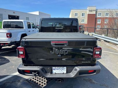 New 2026 Jeep Gladiator Sport