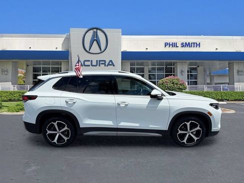 Used 2026 Volkswagen Tiguan SE FWD image 4