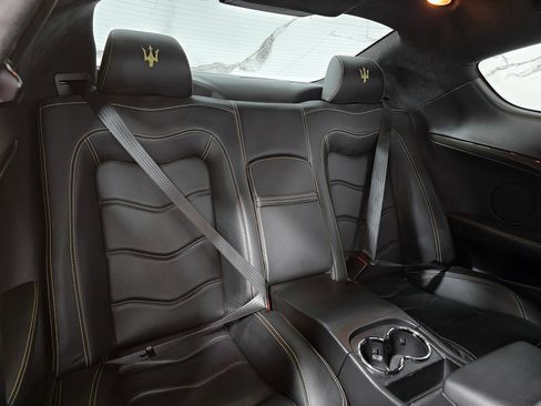 Used 2012 Maserati GranTurismo MC image 21
