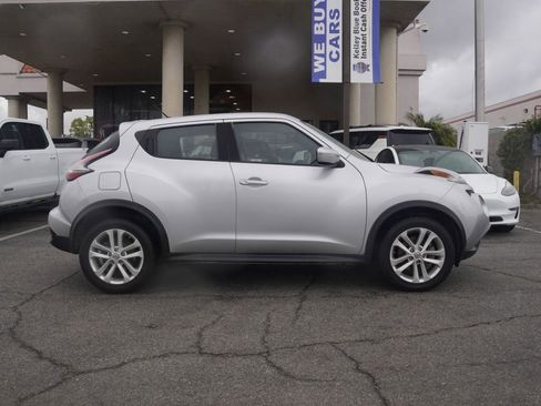 Used 2016 Nissan Juke S image 3
