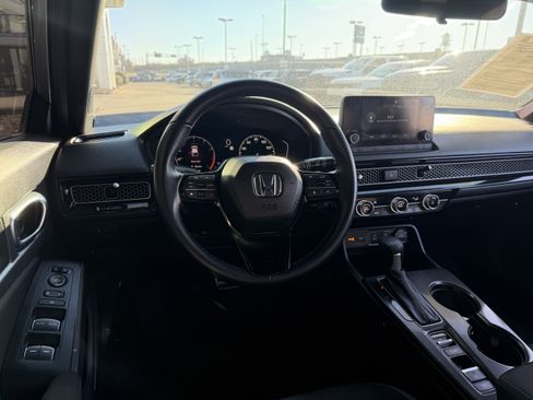 Used 2025 Honda Civic Sport image 23