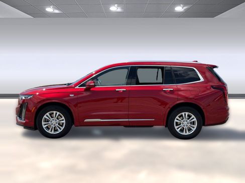 Used 2024 Cadillac XT6 Luxury w/ LPO, Floor Liner Package FWD image 2